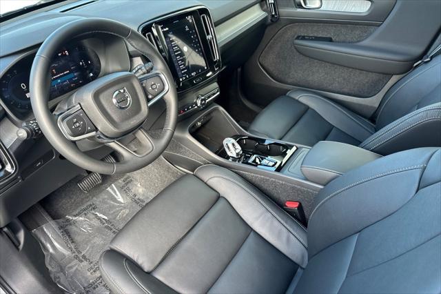 new 2025 Volvo XC40 car, priced at $48,335