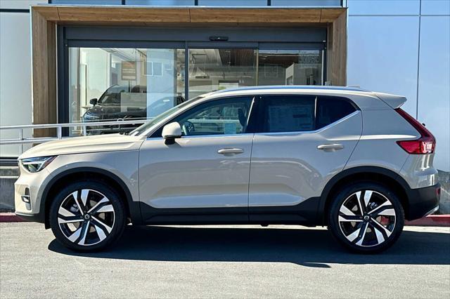 new 2025 Volvo XC40 car, priced at $51,550