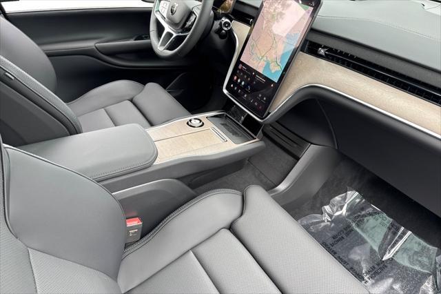 new 2025 Volvo EX90 car, priced at $91,490