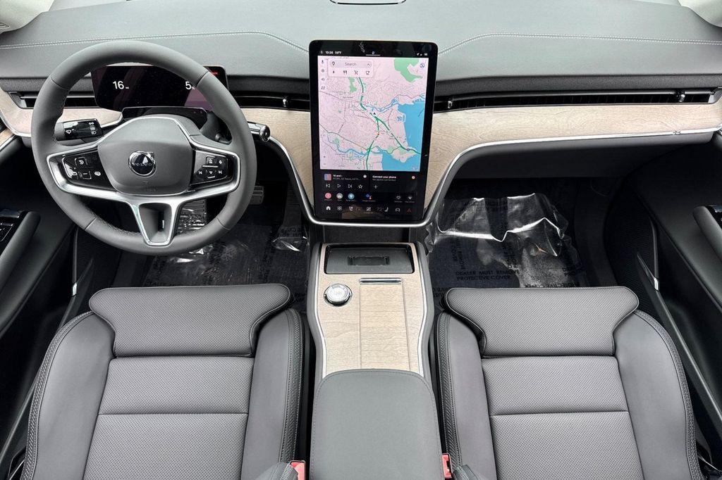 new 2025 Volvo EX90 car, priced at $91,490