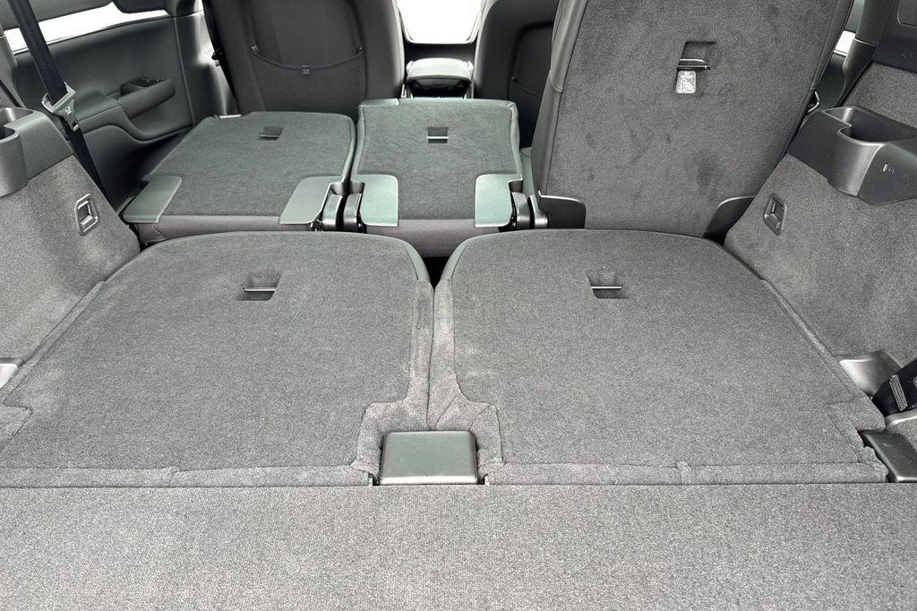 new 2025 Volvo EX90 car, priced at $91,490