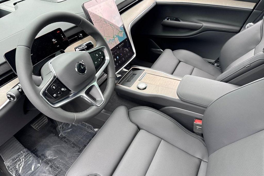 new 2025 Volvo EX90 car, priced at $91,490