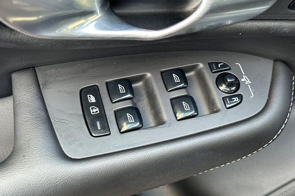 used 2023 Volvo XC90 Recharge Plug-In Hybrid car, priced at $54,900