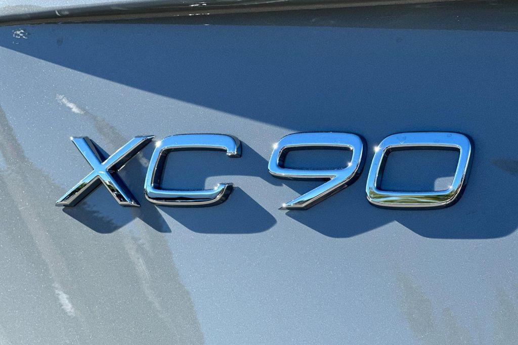 new 2026 Volvo XC90 Plug-In Hybrid car, priced at $81,875