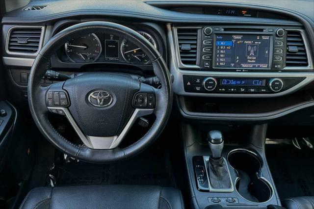 used 2015 Toyota Highlander car, priced at $21,700