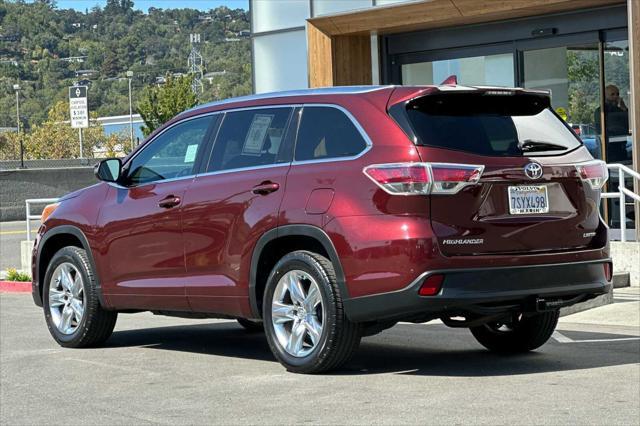 used 2015 Toyota Highlander car, priced at $21,700