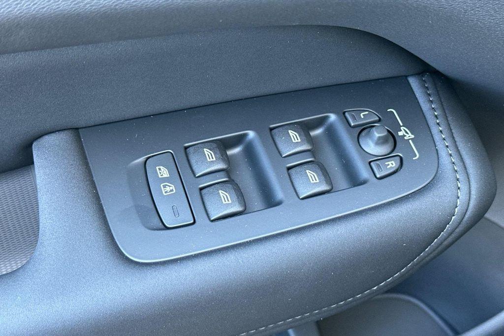 new 2026 Volvo XC60 car, priced at $63,135
