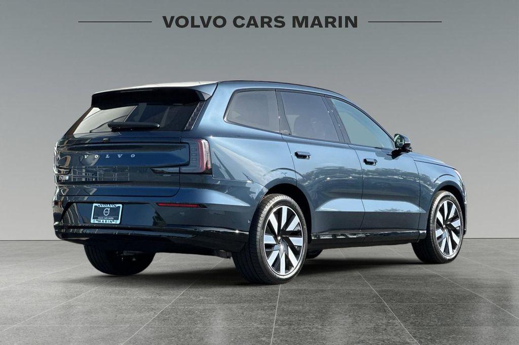 new 2025 Volvo EX90 car, priced at $95,320