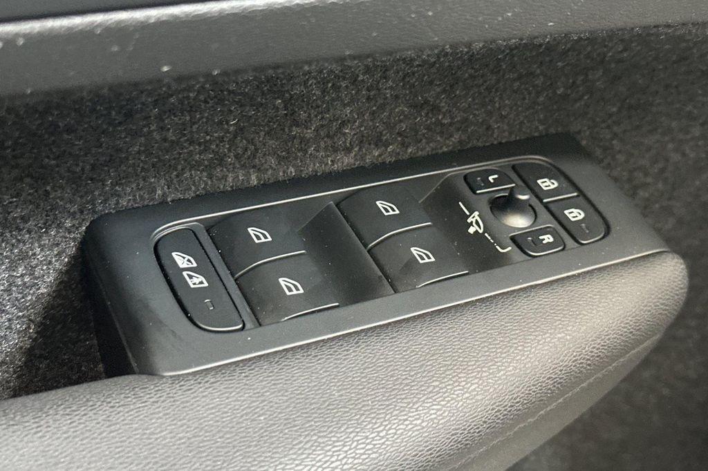 used 2023 Volvo XC40 Recharge Pure Electric car, priced at $31,600