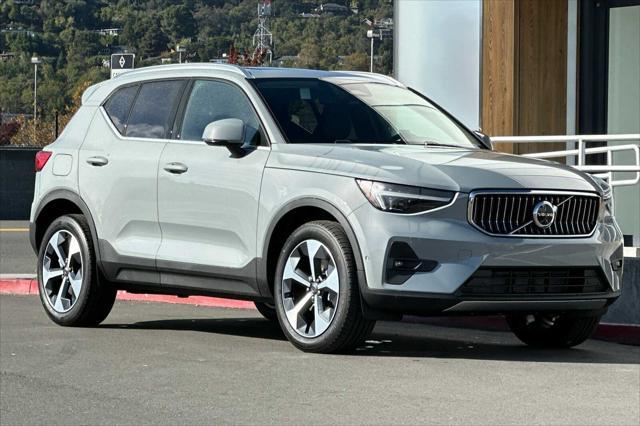 new 2025 Volvo XC40 car, priced at $48,315