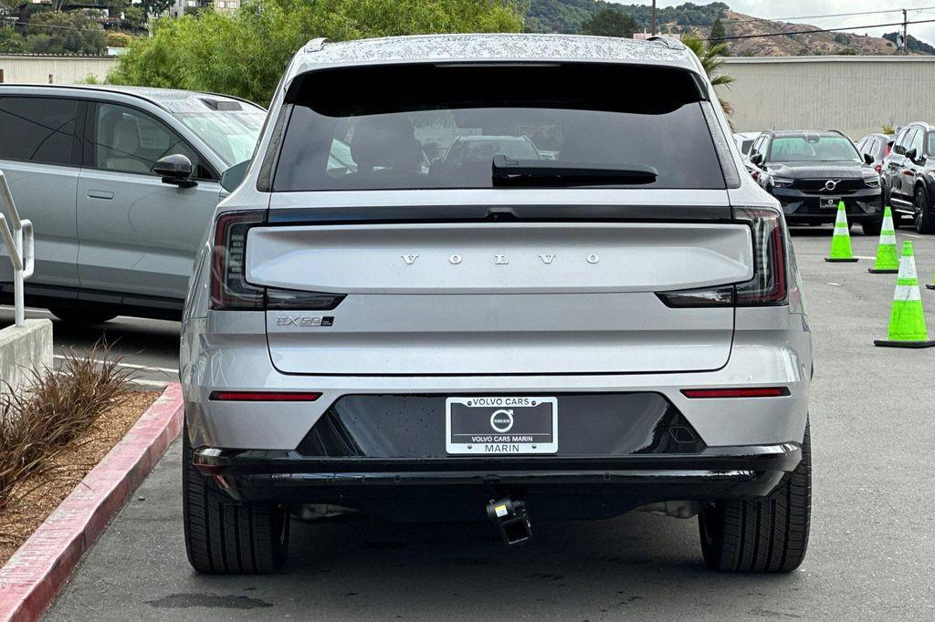new 2025 Volvo EX90 car, priced at $95,710