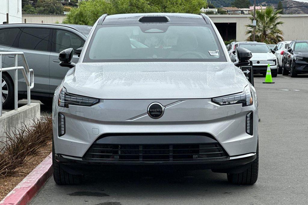 new 2025 Volvo EX90 car, priced at $95,710