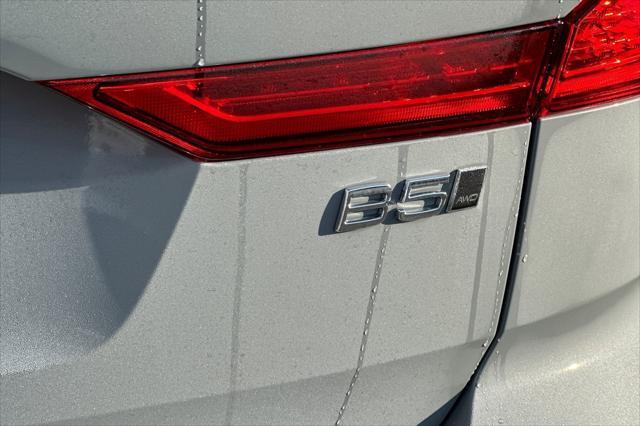 new 2025 Volvo XC60 car, priced at $50,325