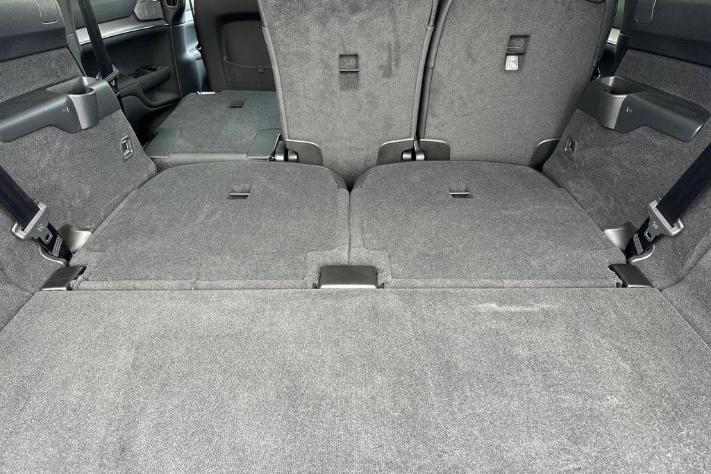 new 2025 Volvo EX90 car