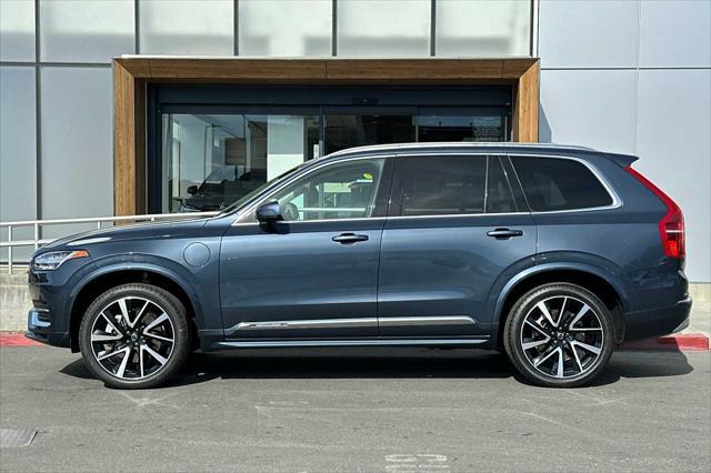 used 2022 Volvo XC90 Recharge Plug-In Hybrid car, priced at $43,900