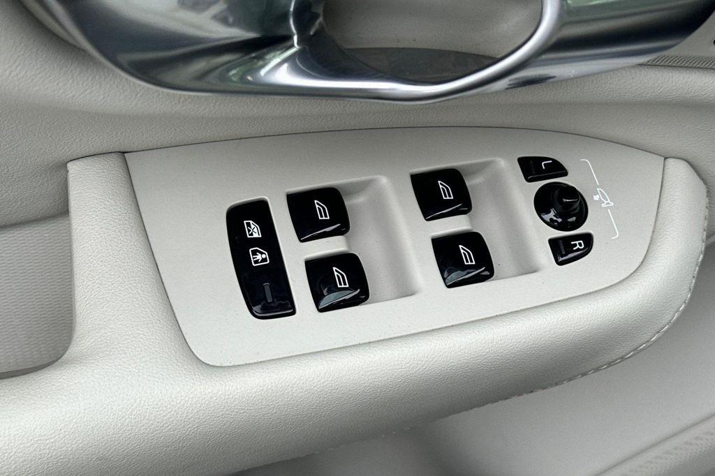 used 2023 Volvo XC90 Recharge Plug-In Hybrid car, priced at $57,200