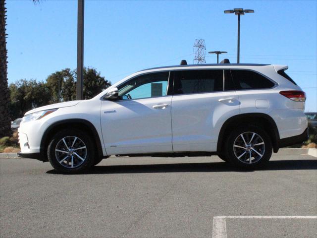 used 2017 Toyota Highlander Hybrid car, priced at $27,200