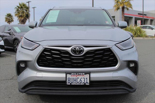 used 2021 Toyota Highlander car, priced at $31,000