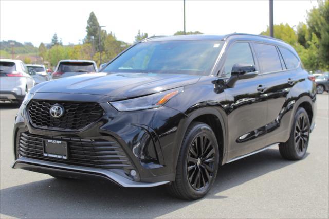 used 2024 Toyota Highlander car, priced at $44,647