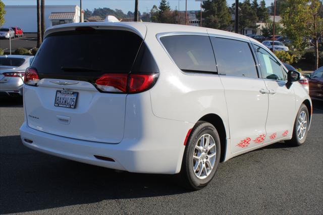 used 2017 Chrysler Pacifica car, priced at $12,800