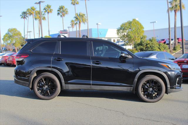 used 2019 Toyota Highlander car, priced at $27,104