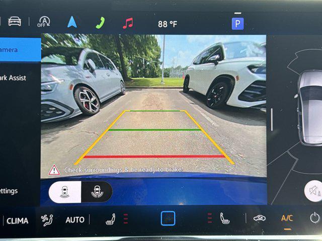new 2025 Volkswagen Golf R car
