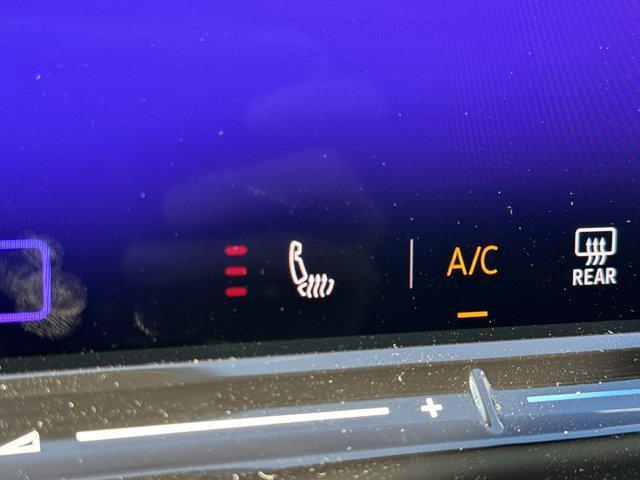 new 2025 Volkswagen Tiguan car, priced at $33,200