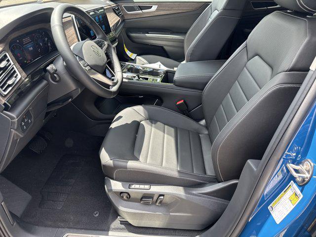 new 2025 Volkswagen Atlas car, priced at $45,985