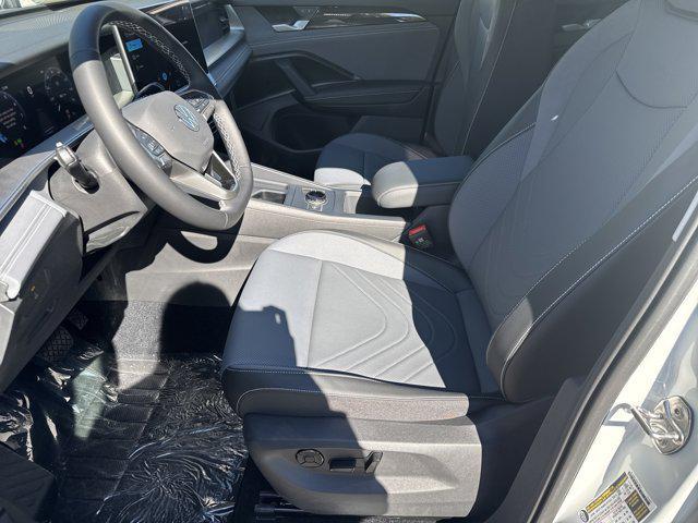 new 2025 Volkswagen Tiguan car, priced at $33,192