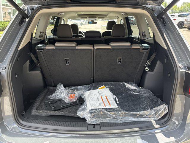 new 2025 Volkswagen Atlas car