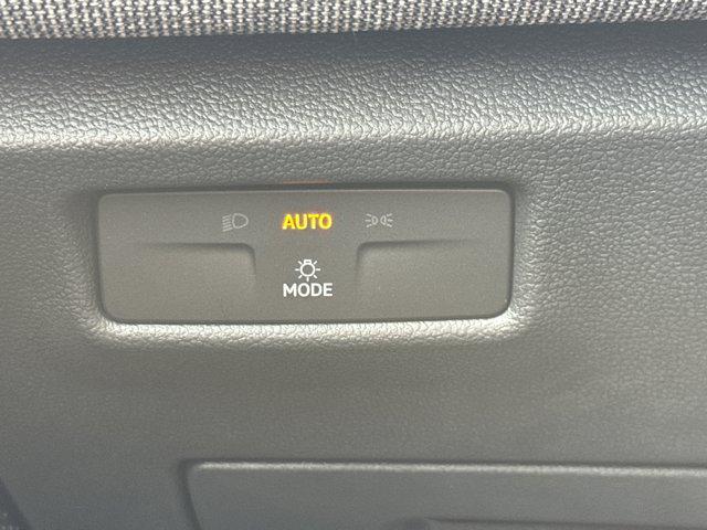 new 2025 Volkswagen Tiguan car, priced at $30,414