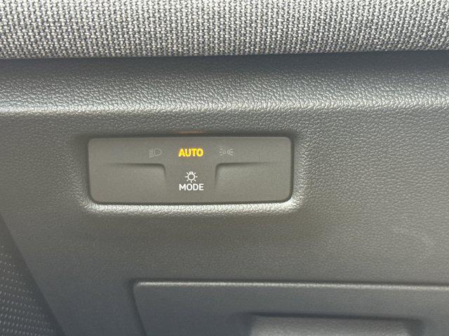 new 2025 Volkswagen Tiguan car, priced at $30,414