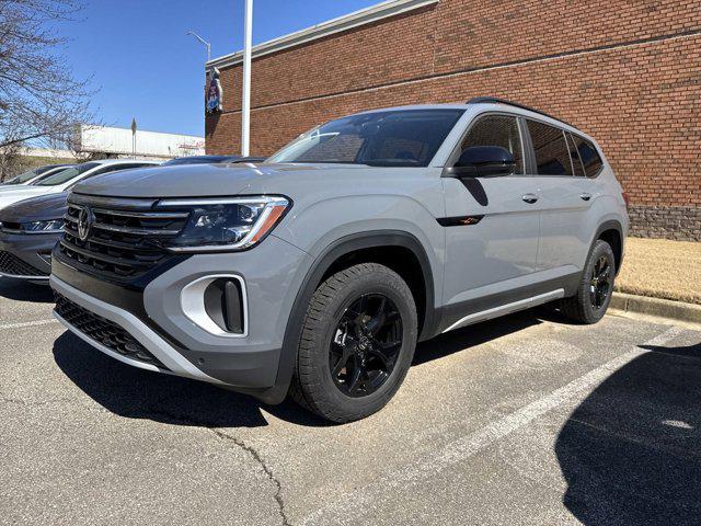 new 2024 Volkswagen Atlas car, priced at $50,216