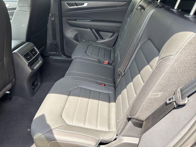 new 2025 Volkswagen Atlas Cross Sport car