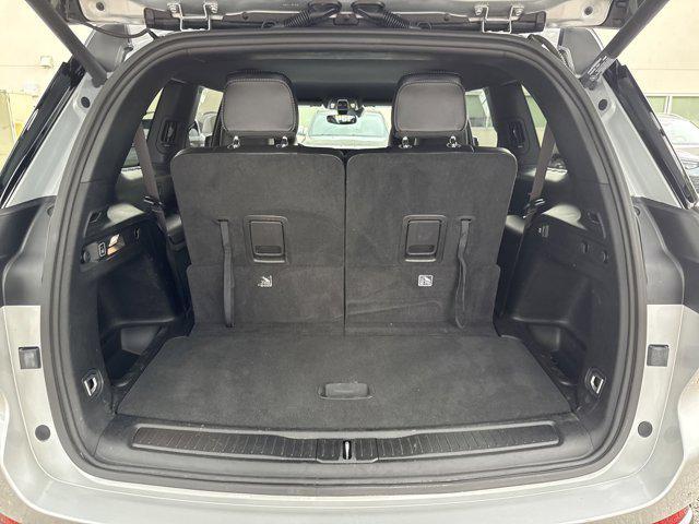 used 2024 Jeep Grand Cherokee L car, priced at $33,500