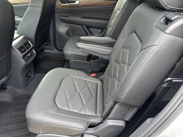 new 2025 Volkswagen Atlas car, priced at $43,716