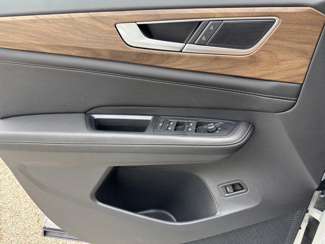 new 2025 Volkswagen Atlas car, priced at $43,716