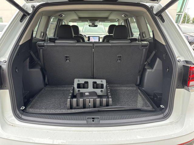 new 2025 Volkswagen Atlas car, priced at $43,716