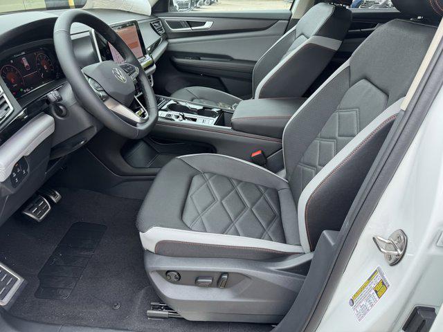 new 2025 Volkswagen Atlas car, priced at $45,255
