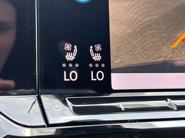 new 2025 Volkswagen Atlas car