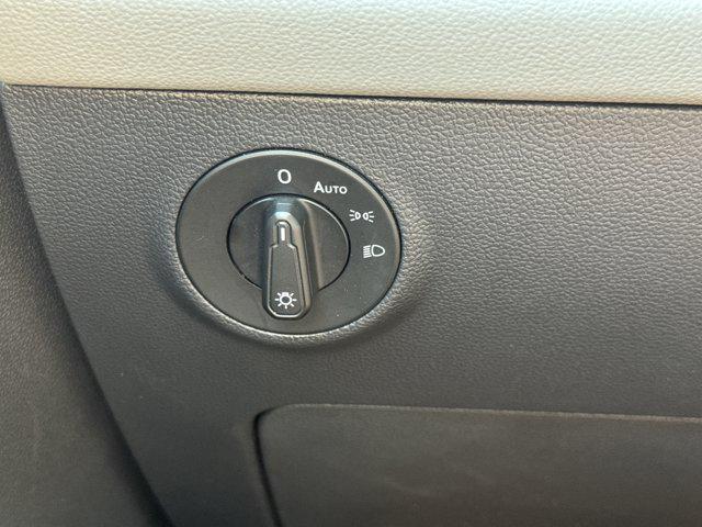 used 2024 Volkswagen Taos car