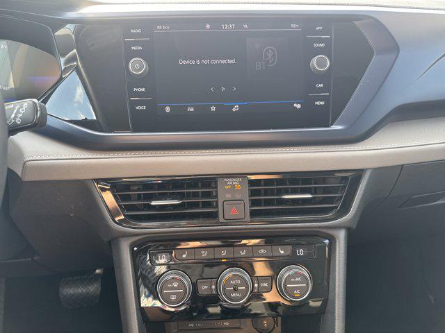 used 2024 Volkswagen Taos car