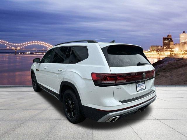 new 2024 Volkswagen Atlas car, priced at $50,389