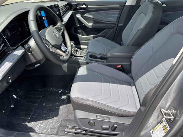 new 2025 Volkswagen Jetta car