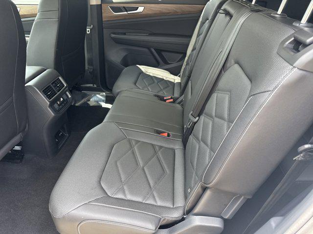 new 2025 Volkswagen Atlas car
