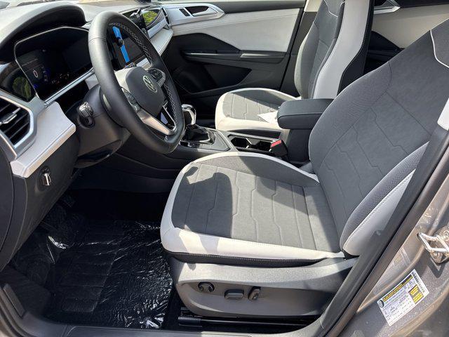 new 2025 Volkswagen Taos car