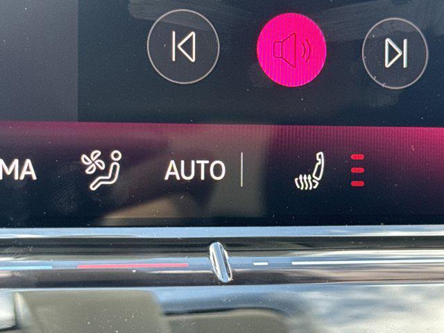 new 2025 Volkswagen Tiguan car, priced at $33,190