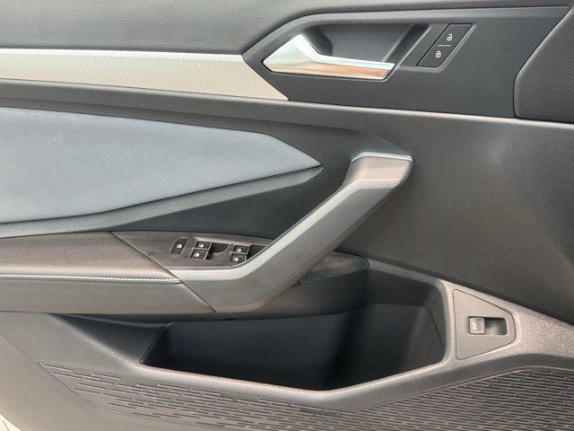new 2025 Volkswagen Jetta car