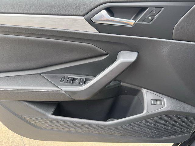 new 2025 Volkswagen Jetta car