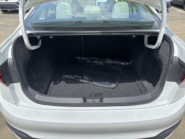 new 2025 Volkswagen Jetta car